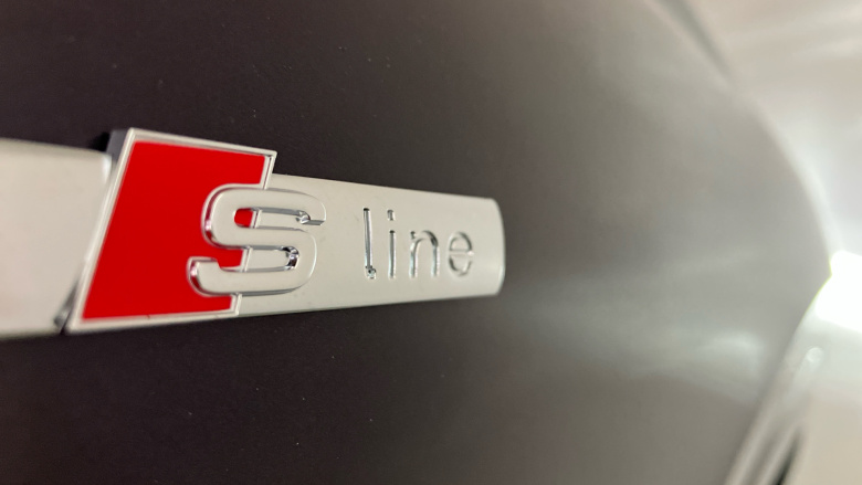 Audi Q4 e-tron 150kW 40 63kWh Black Edition 5dr Auto Electric Estate